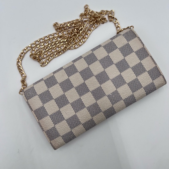 🌹♥️Louis Vuitton Sarah Wallet♥️🌹 - Picture 2 of 13